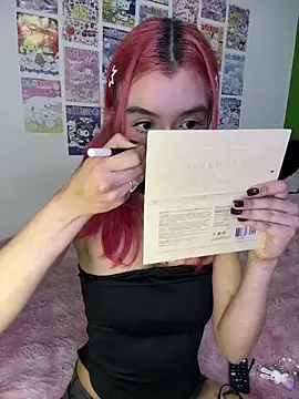 Valen-Foxx1 即時 XXX 聊天