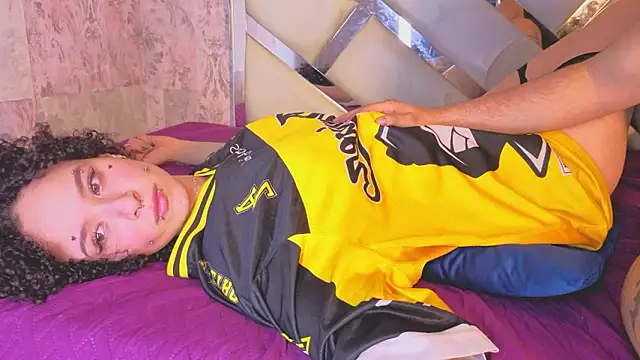 Chat +18 de Benny_and_Mark ao vivo