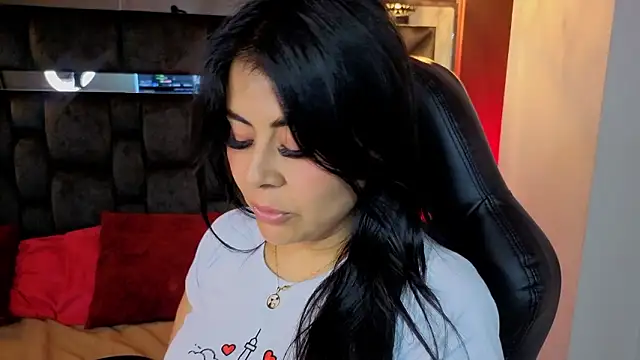 Aniajoness_のライブXXXチャット