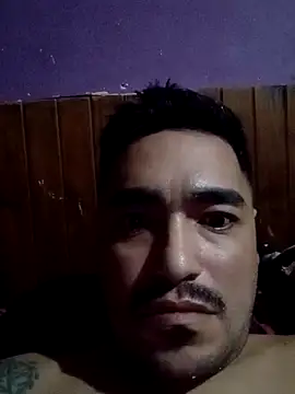 Darkmusic236 élő XXX-chatje