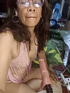 HotsexyNaughtysweetbaby élő XXX-chatje