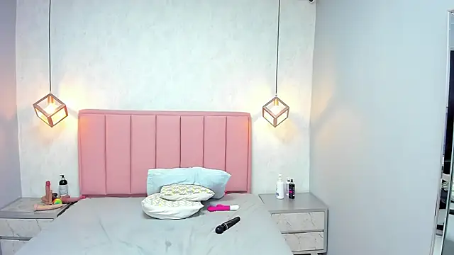 LOLAMAXI's Live XXX Chat