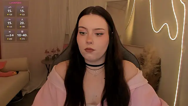 دردشة CoraMiel الجنسية المباشرة