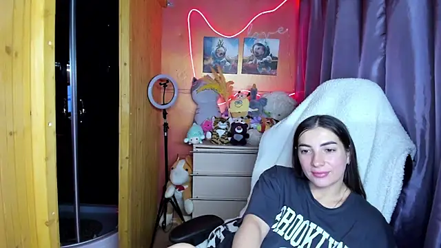 Fiery_Brunette_のライブXXXチャット