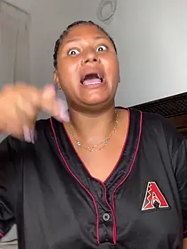 madellのライブXXXチャット