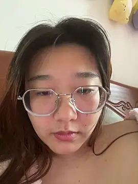 sisi-maiden Adlı Modelin Canlı XXX Sohbeti