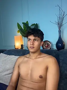 Leo_Savage_ Live XXX-Chat