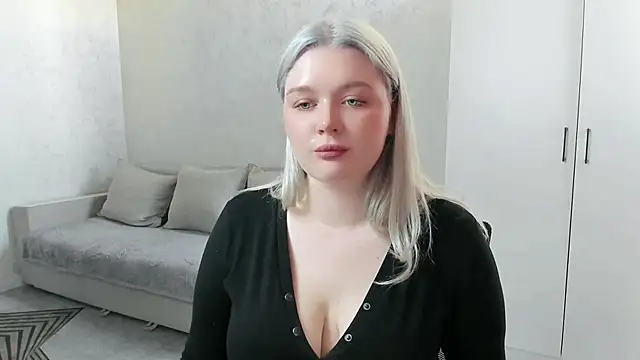 EllilovvのライブXXXチャット