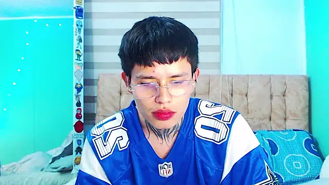 Živý XXX chat _justinmoon2