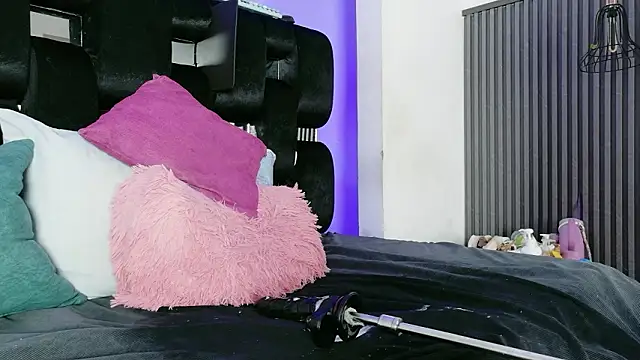 levana1's Live XXX Chat