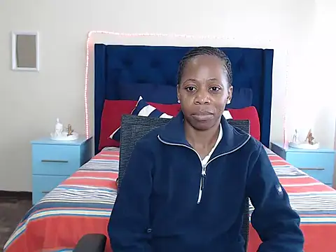 Chat XXX ao vivo de QUEENMANDYY