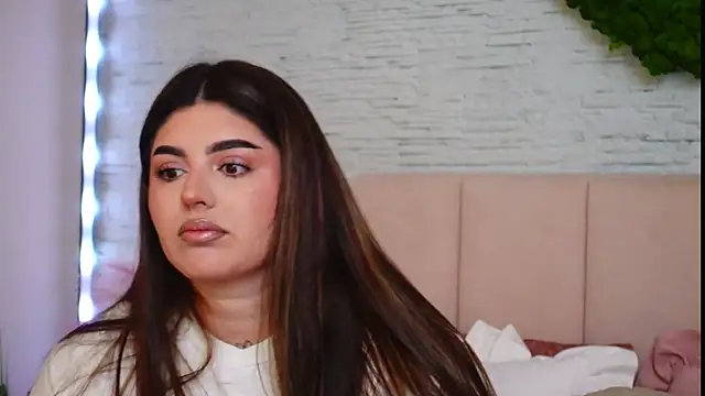 Chat XXX en directo de RachelSwaan