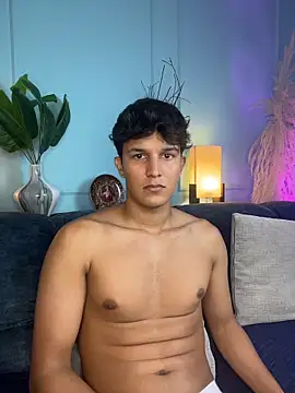 Show Webcam de Leo_Savage_