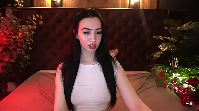 XXX chat uživo modela WildKittenX_