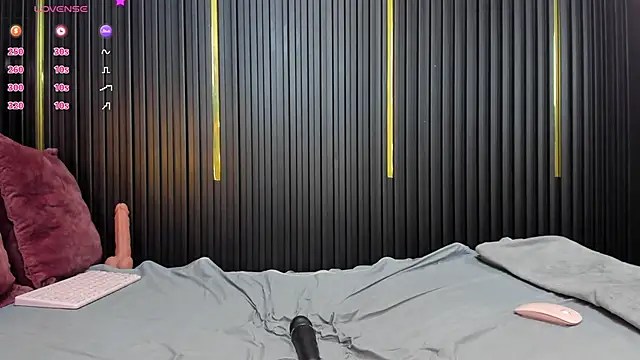 Онлайн чат XXX LolyYunno