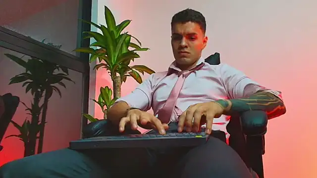 ALPHA_DOMINUS_n Live XXX chat