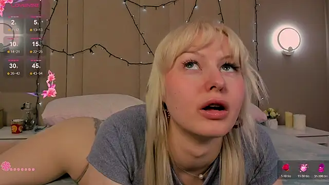 AdeleSilvy – Live XXX-chat