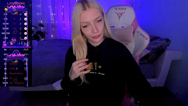 AnyaTaylor_ Live XXX Chat