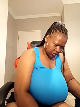 bustylisa1983 Live XXX Chat