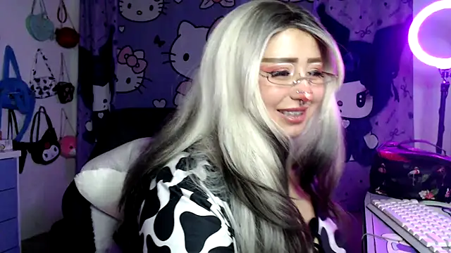 lussyevans24 Live XXX-Chat