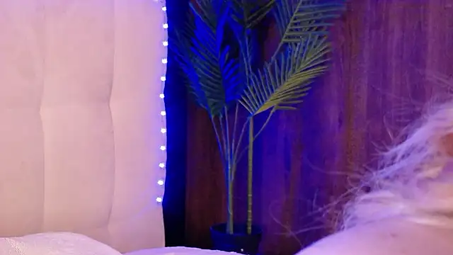 MelanieBrownn Live XXX-Chat