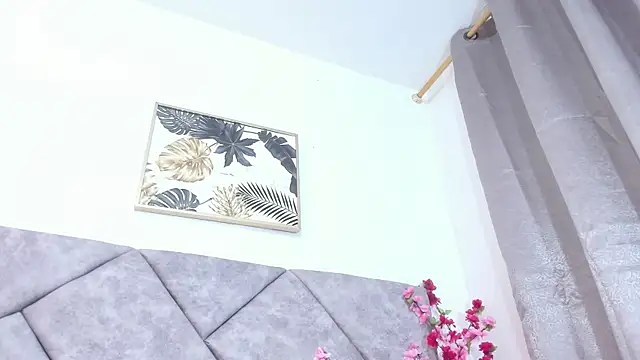 nayiraa_ live XXX chat