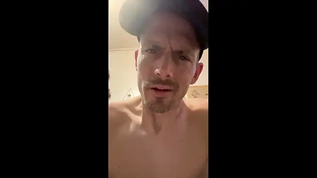 KBONE36: απευθείας συνομιλία ΧΧΧ