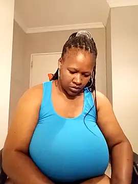 Chat +18 de bustylisa1983 ao vivo