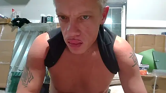 Chat XXX en directo de Kvo79