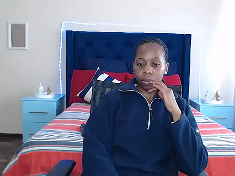 QUEENMANDYY 라이브 XXX 채팅