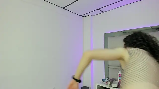 Show modela BrittneyBanks__ na web-kameri