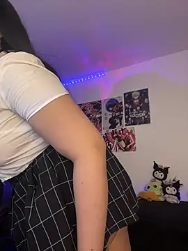 Chat XXX ao vivo de Hinatamoon_