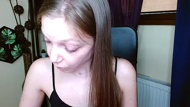 EmillyPlay Live XXX-chat