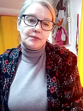 irinamaux: онлайн-секс-чат