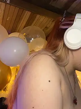 Sophia_Weest99 现场XXX聊天