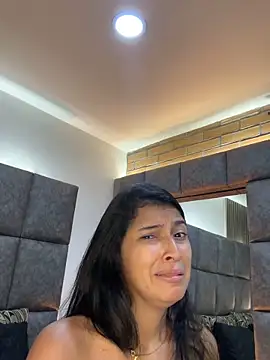 BrigitteVons 现场XXX聊天