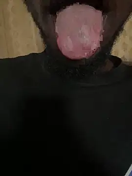 secrelifeofT Show in webcam