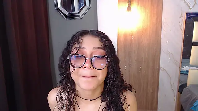 Chat XXX Live honeymoon_12