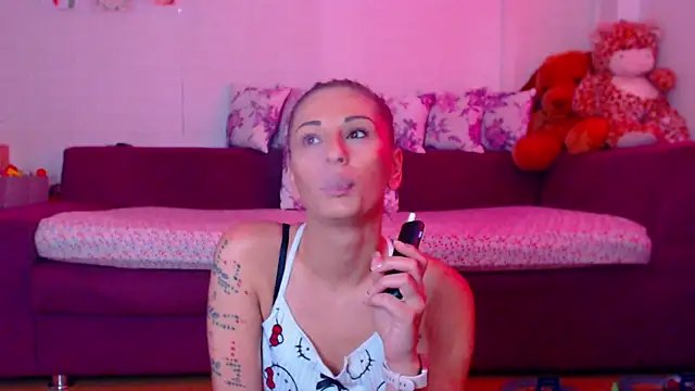 CassieSpell – Naživo XXX chat