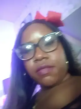 EmilyyRosee_ 现场XXX聊天