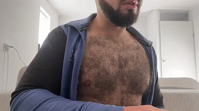 Chatroom XXX en direct de HairyArab90