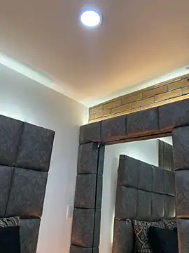 Онлайн чат XXX BrigitteVons