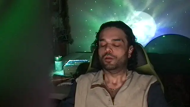 KungFuPanda001: διαδικτυακό σόου στην κάμερα