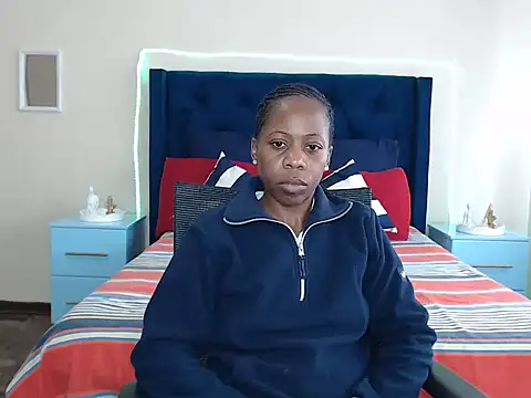 Chat XXX ao vivo de QUEENMANDYY