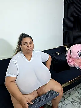 Lynn_Jones Live XXX-chat