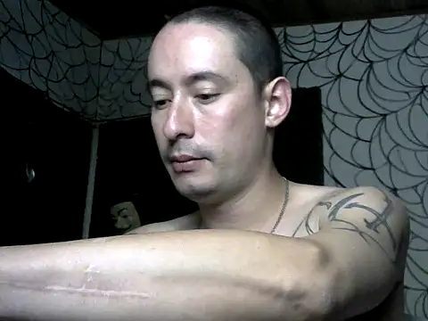 Вебкам-шоу vampireathome