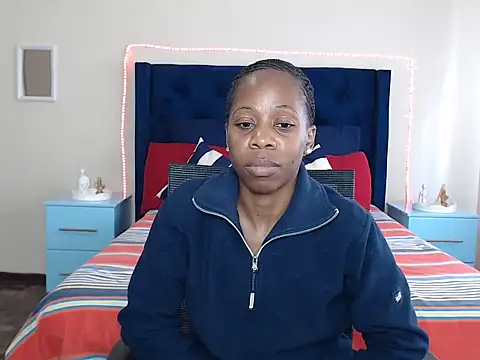 دردشة QUEENMANDYY الجنسية المباشرة