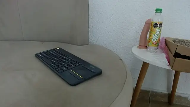 CarolineAikos 라이브 XXX 채팅