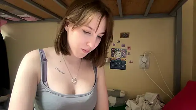 AquilineOrites' Live XXX Chat