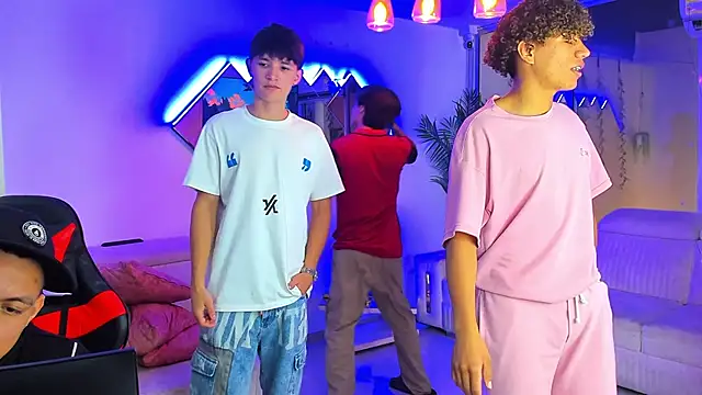 HouseofwarriosのライブXXXチャット